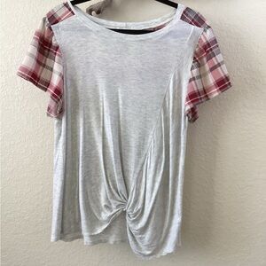 Plaid and gray twist front tee